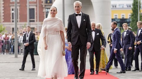 Los royals noruegos se engalanan: del look de la princesa Ingrid al debut de Durek Verrett