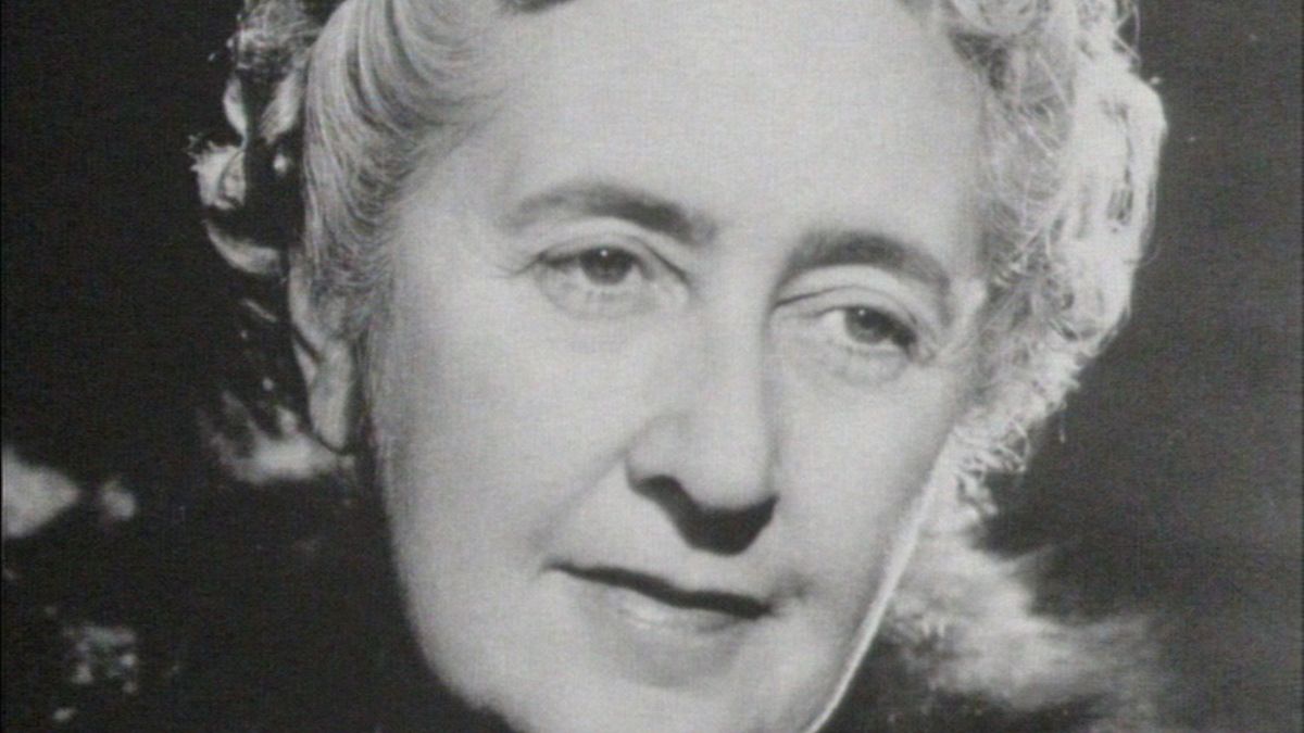 Las novelas de Agatha Christie también serán revisadas y adaptadas a "sensibilidades modernas"