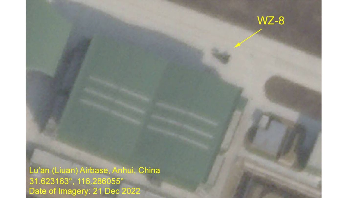 Una de las fotografías filtradas del WZ-8 en Lu'an.