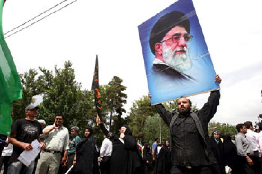 Foto: El ayatolá Ali Jameneí da un golpe de autoridad y exige el fin de las protestas