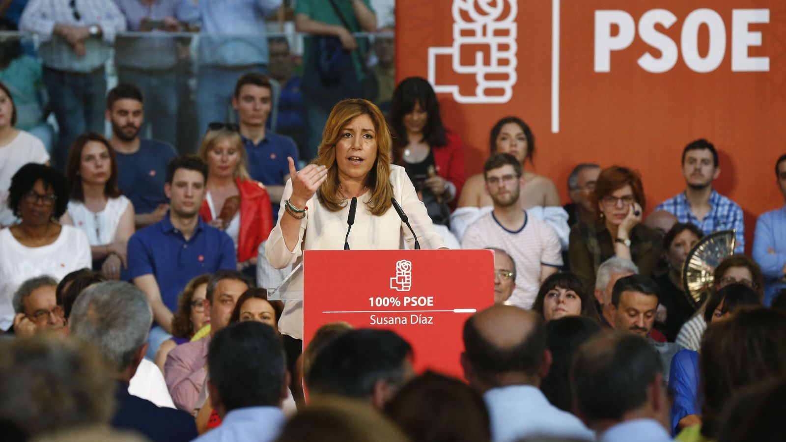 Foto: Susana Díaz, durante su intervención en un acto con militantes este 16 de mayo en Madrid. (EFE)