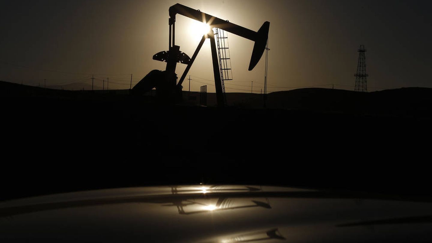 Planta de extracción de petróleo. (Reuters)