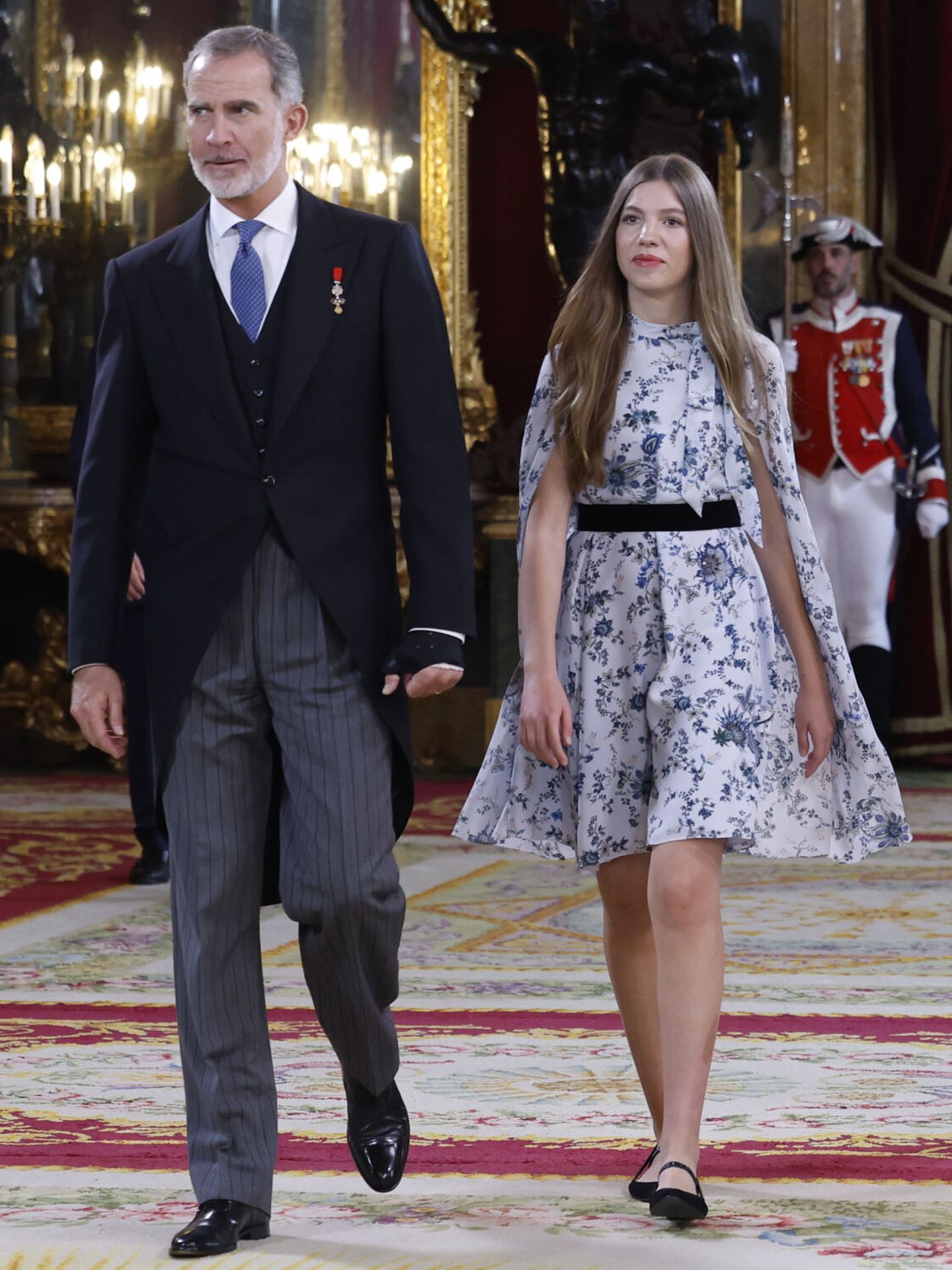 Felipe VI y la infanta Sofía a su llegada al Palacio Real. (EFE/Juanjo Martín)