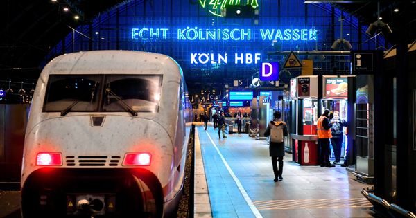 Foto: Estación de tren de Colonia. (Alemania)