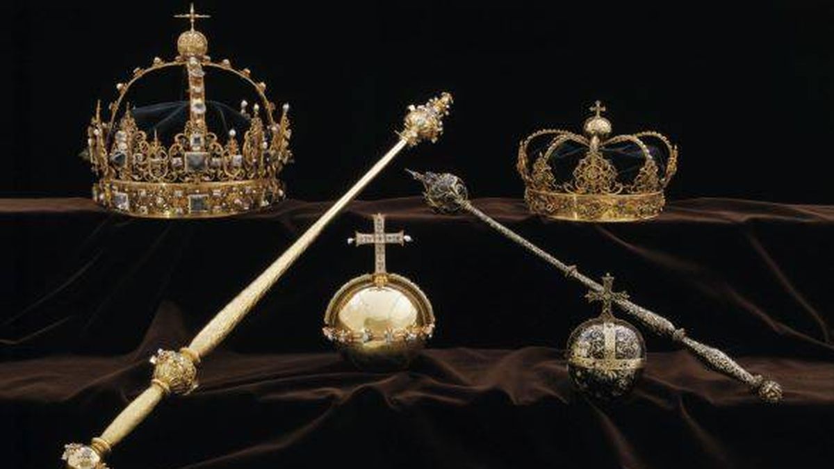 Golpe a la familia real de Suecia: roban dos coronas del siglo XVII y huyen en una lancha