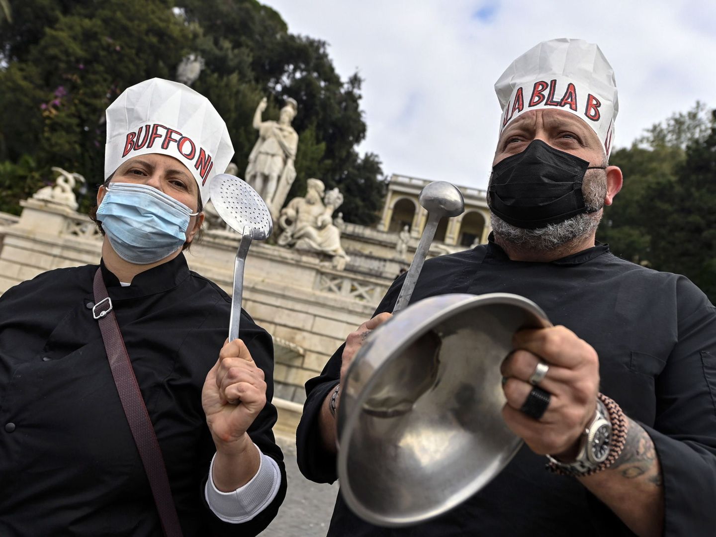 Una protesta en Roma organizada por dueños de locales de restauración. (EFE)