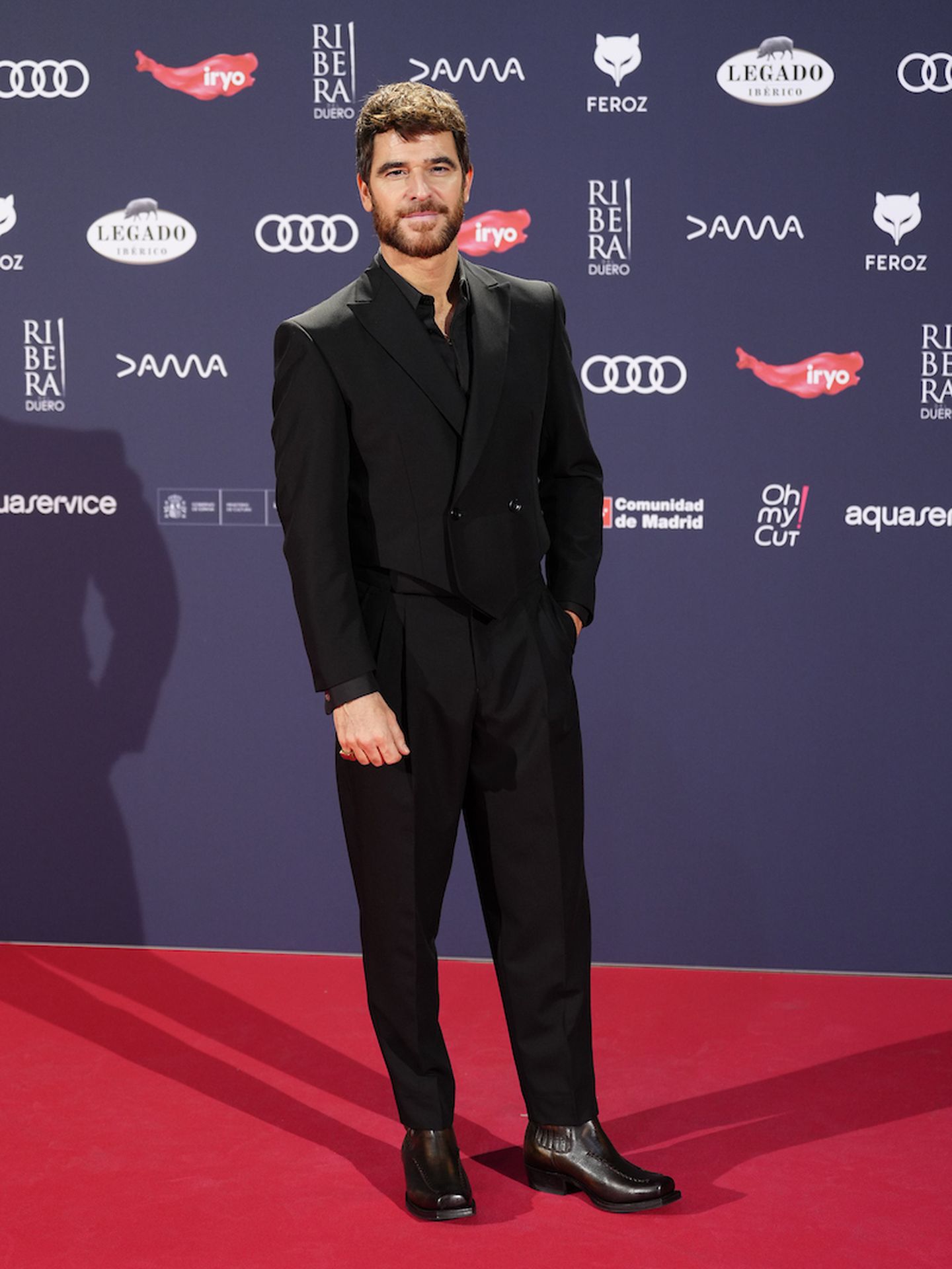 Alfonso Bassave en la alfombra roja de los Premios Feroz 2024. Limited Pictures.