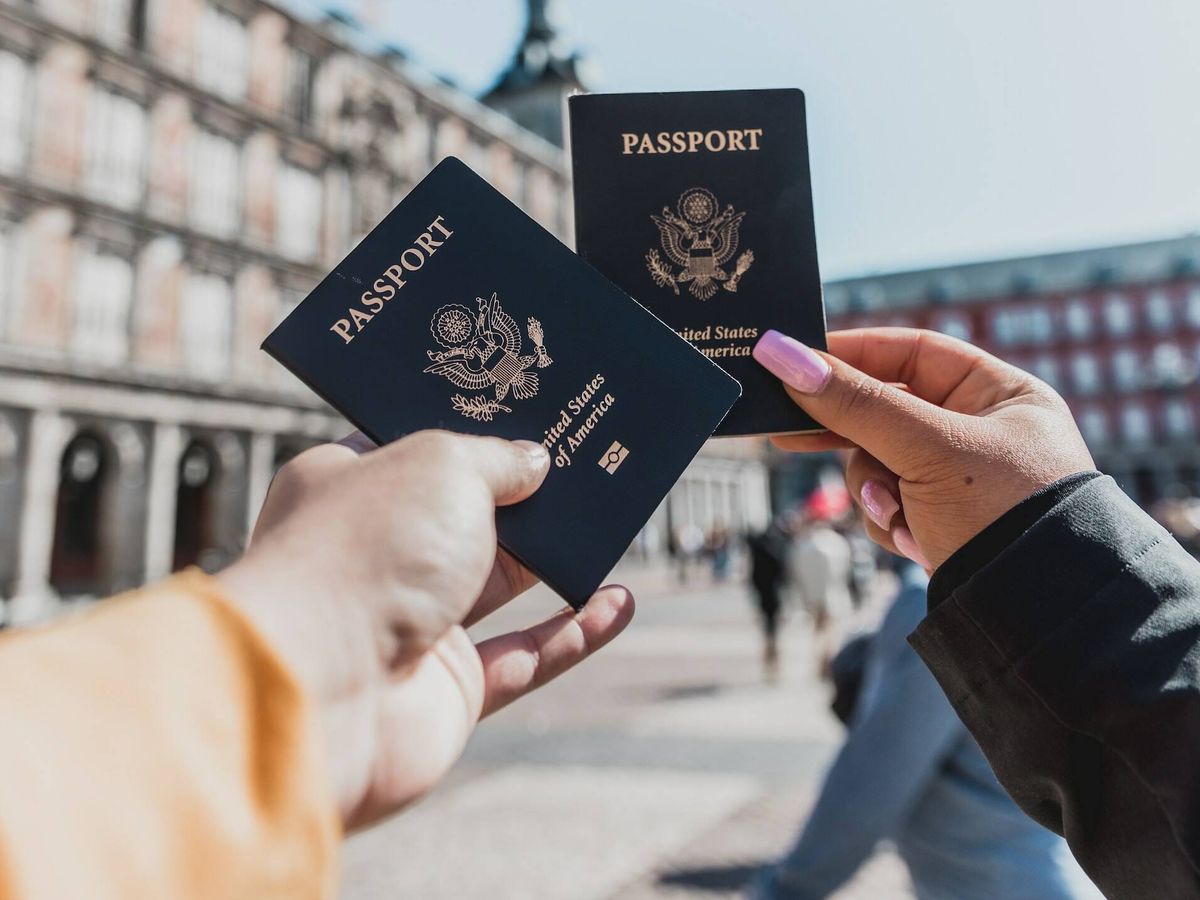 Pasaporte y documentos de viaje