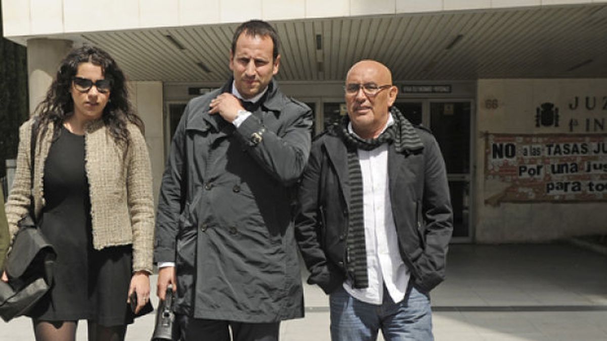 Los exrepresentantes de Camilo Sesto salen en libertad sin fianza