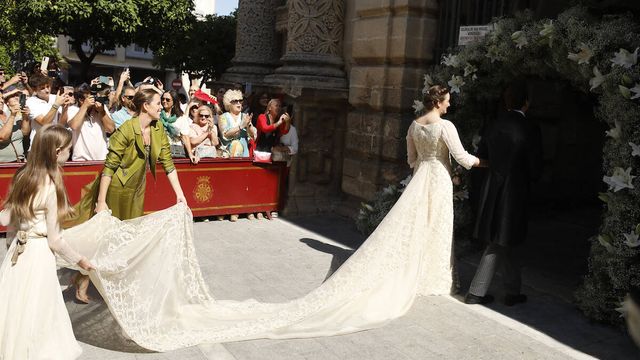 Detalle de la cola del vestido de la duquesa de Medinaceli. (LP)