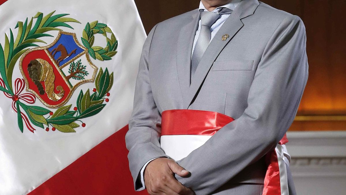 El nuevo primer ministro de Perú, acusado de agredir a su esposa y a su hija en 2017