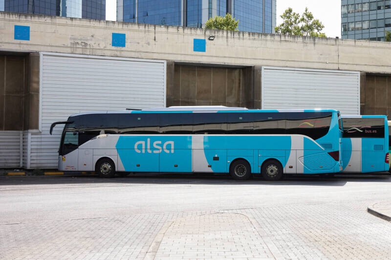 Foto de Los Cosmen se alían con Asterion para recuperar los autobuses de Alsa por 325 M