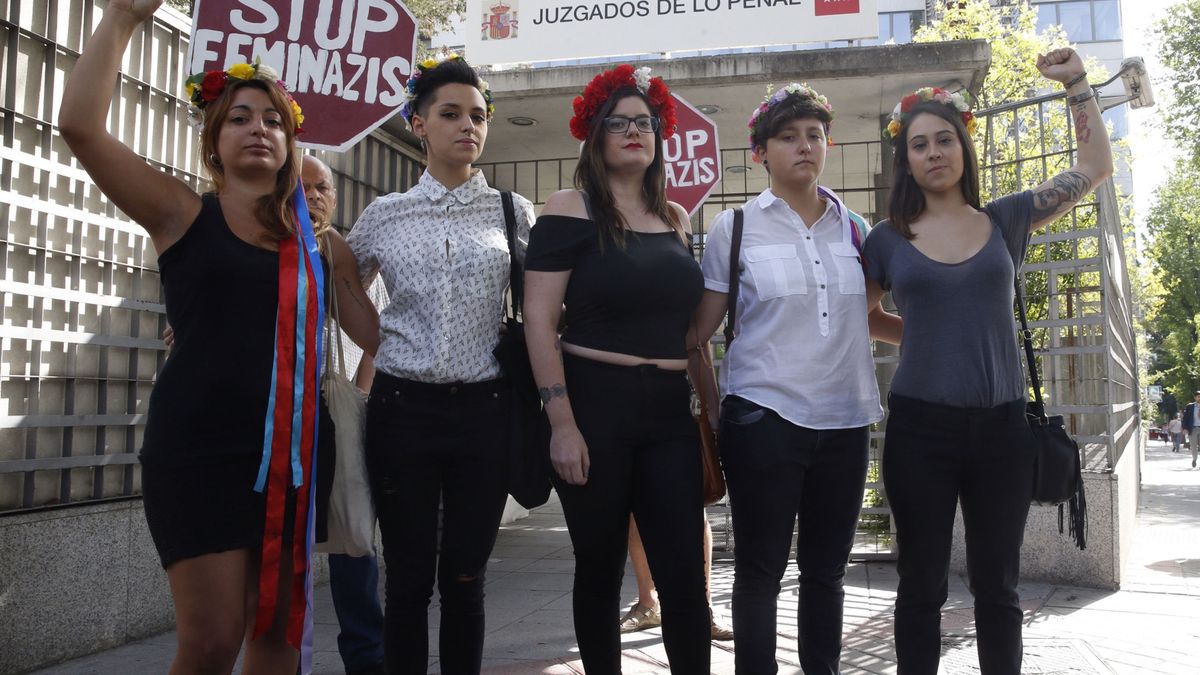 Absueltas las cinco activistas de Femen que irrumpieron en una marcha antiabortista