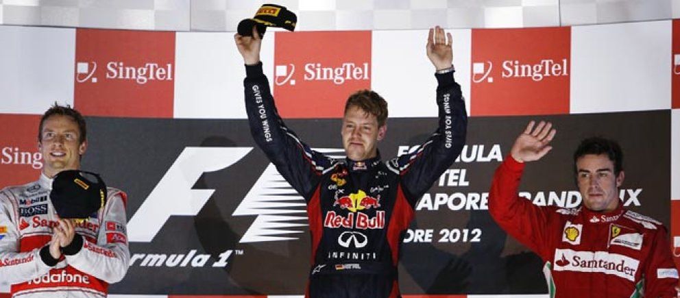 Foto: Vettel ganó en Singapur, seguido de Button y un Alonso que salió reforzado