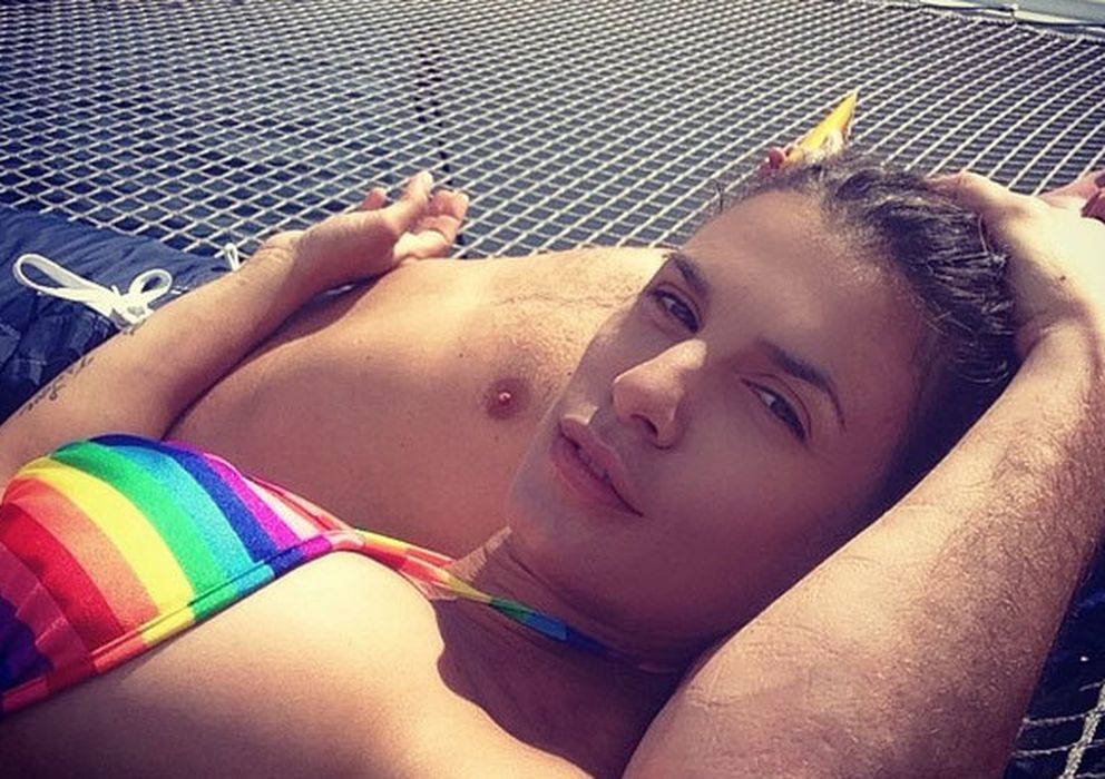 Foto: Elisabetta Canalis durante sus vacaciones en Capri (Instagram)