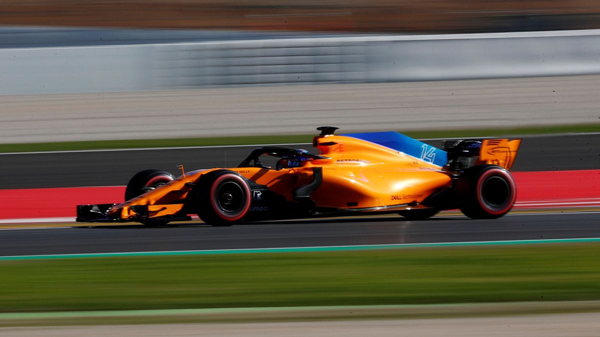 McLaren completó su primera carrera y 'venció' a la fiabilidad