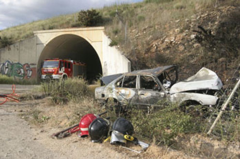 Foto: Cuatro mujeres muertas y cuatro heridos al chocar dos coches en Valladolid