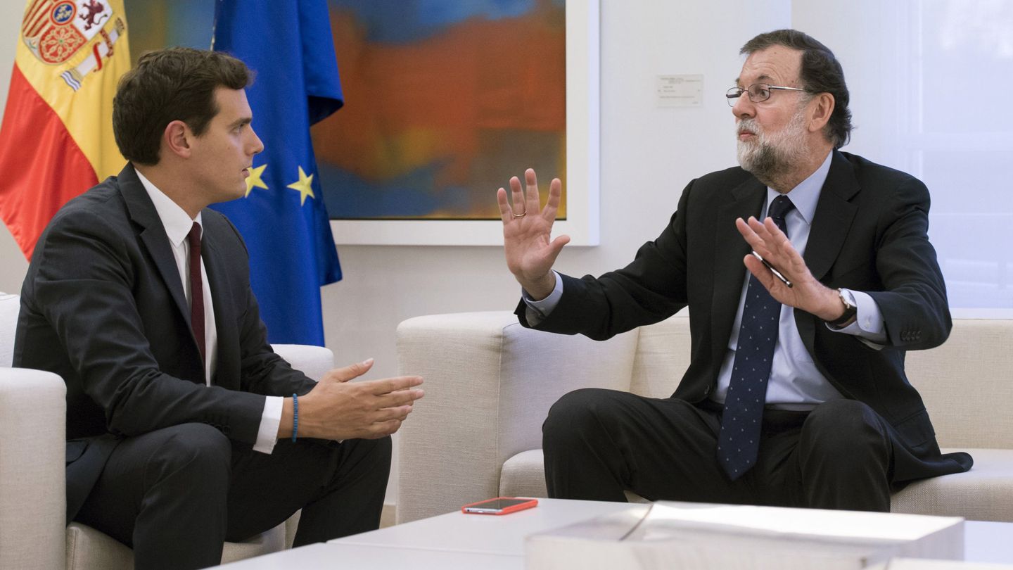 Mariano Rajoy y Albert Rivera, en Moncloa. (EFE)