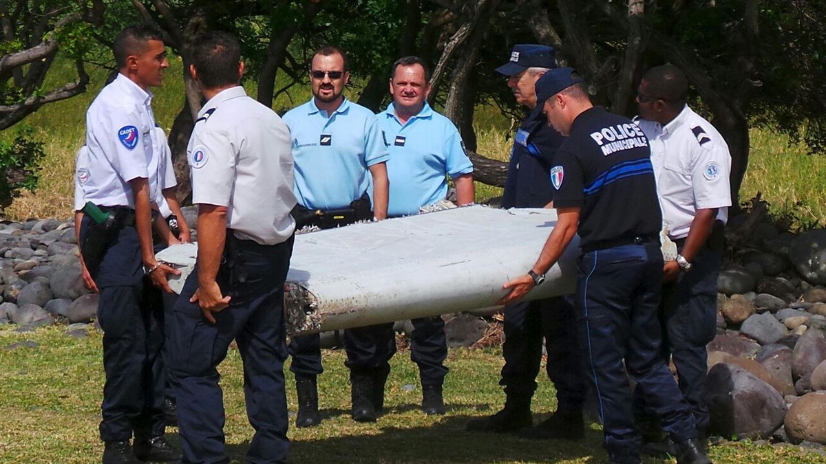 Los restos encontrados en Isla Reunión son "casi seguro" del avión de Malaysia Airlines