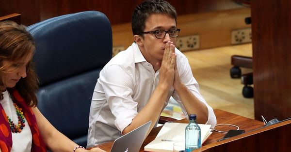 Foto: Íñigo Errejón durante el pleno de investidura de Isabel Díaz Ayuso (PP) en la Asamblea de Madrid el pasado mes de agosto. (EFE)
