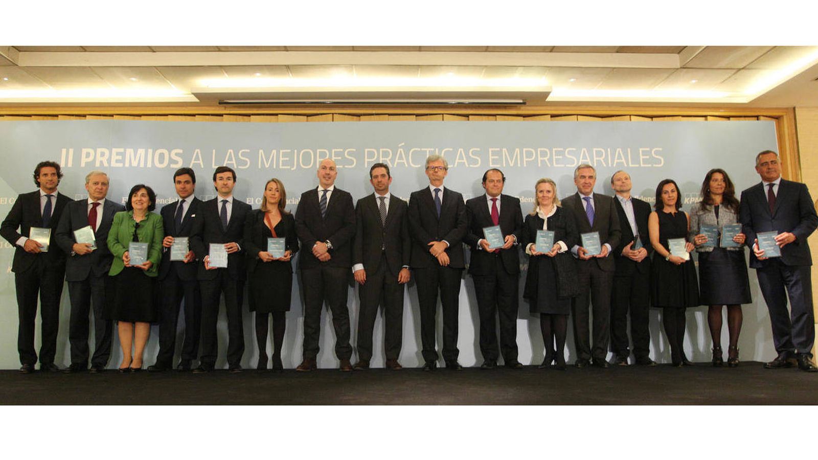 Foto: Foto de familia de los II Premios El Confidencial-KPMG a las Mejores Prácticas Empresariales.