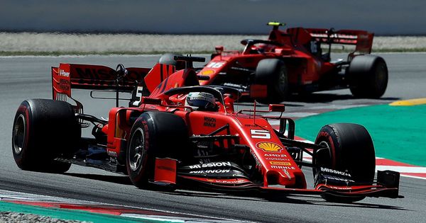 Foto: Ferrari se hunde en España. (EFE)