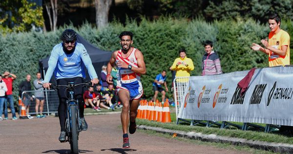 Foto: Uno de los atletas que se midieron al ritmo del récord del mundo de maratón de Kipchoge. (Foto: San Silvestre Vallecana)