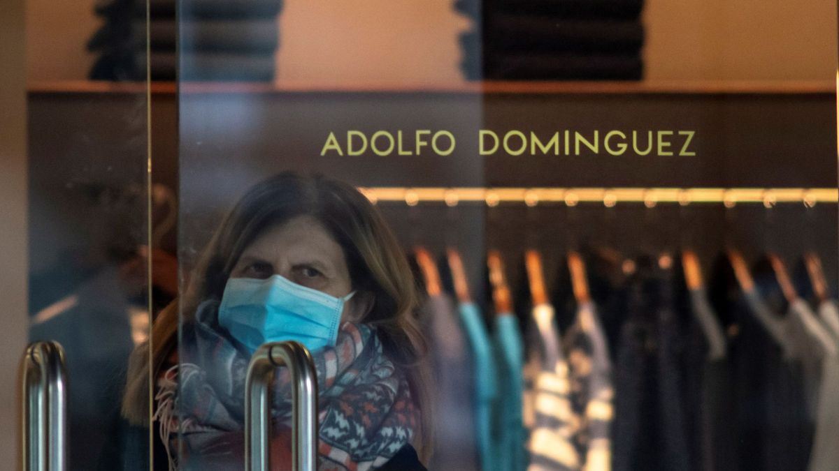 Adolfo Domínguez acaricia beneficios y se gana el beneplácito del mercado en 2023