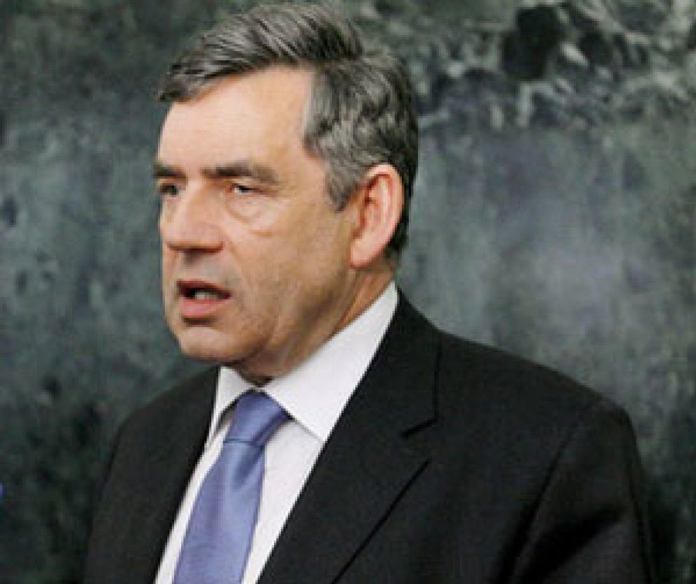 Foto: Gordon Brown cambia la política de Tony Blair y pide a EEUU que libere a cinco hombres de Guantánamo