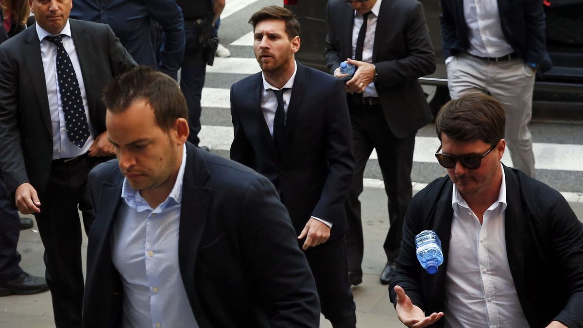 Messi se olvida de Hacienda mientras el Barcelona se queda "cojo" en defensa