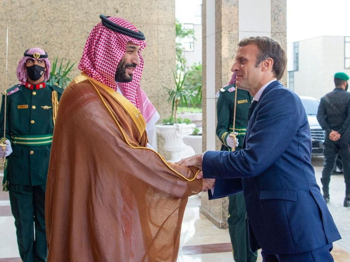 Foto: Emmanuel Macron recibe al príncipe saudí, Mohammed bin Salman. REUTERS