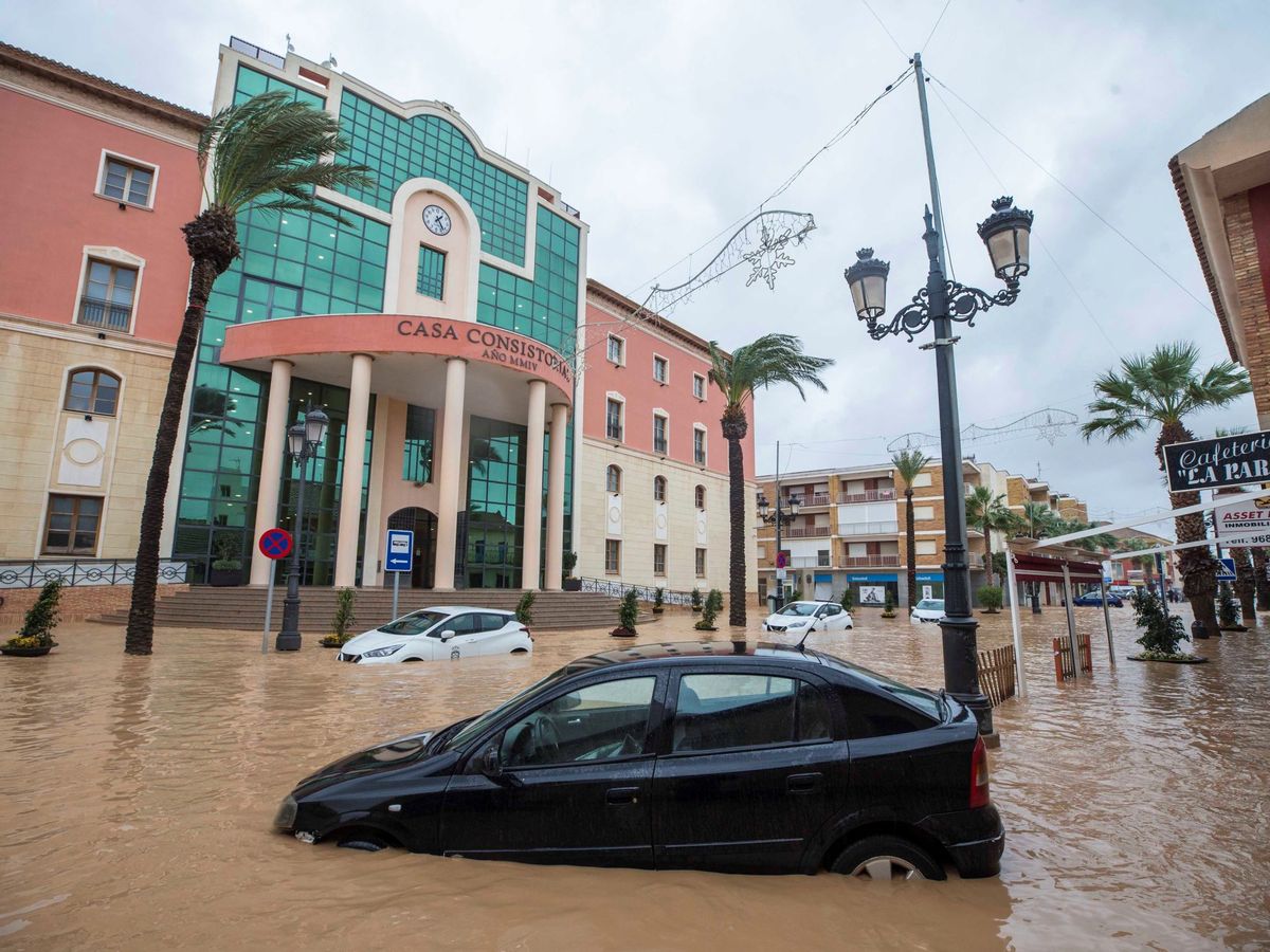 Foto: Tras su paso por Murcia, esta DANA ha vuelto a provocar inundaciones en localidades murcianas como Los Alcázares (EFE)