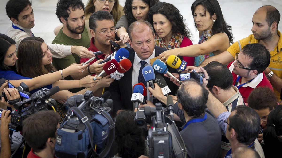 IU revienta la moción de censura que el PSOE planteará al Gobierno de Extremadura