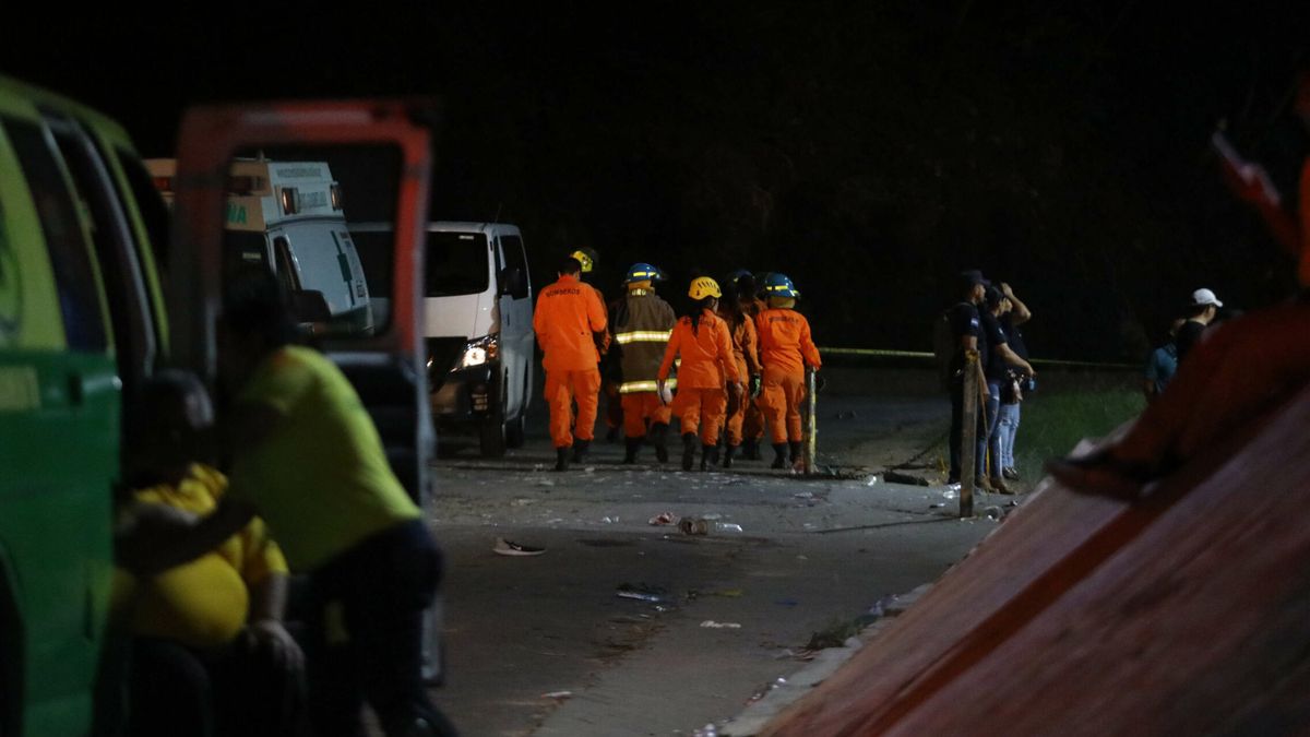 Al menos doce fallecidos por una estampida en el estadio de fútbol Cuscatlán en El Salvador