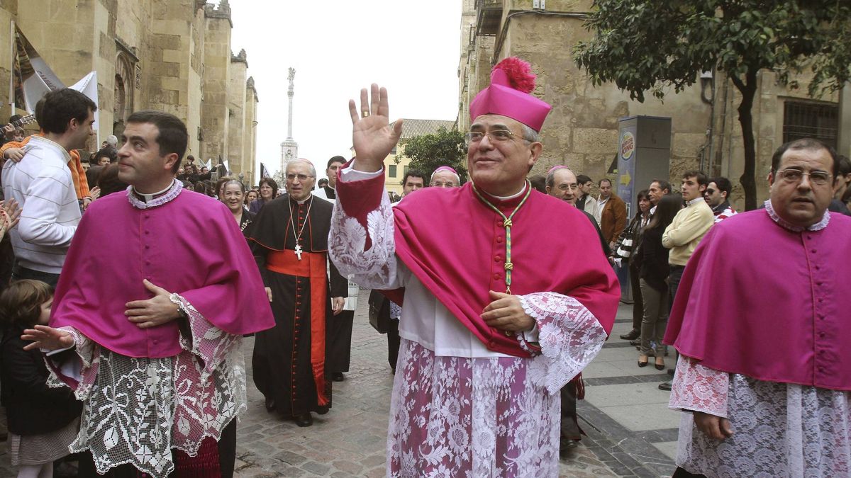 Piden al Papa la renuncia del obispo de Córdoba tras dos denuncias por homofobia