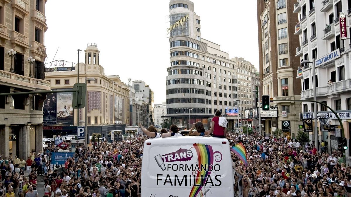 Así cambiará la vida de los transexuales en España: fin de terapias médicas, menores...