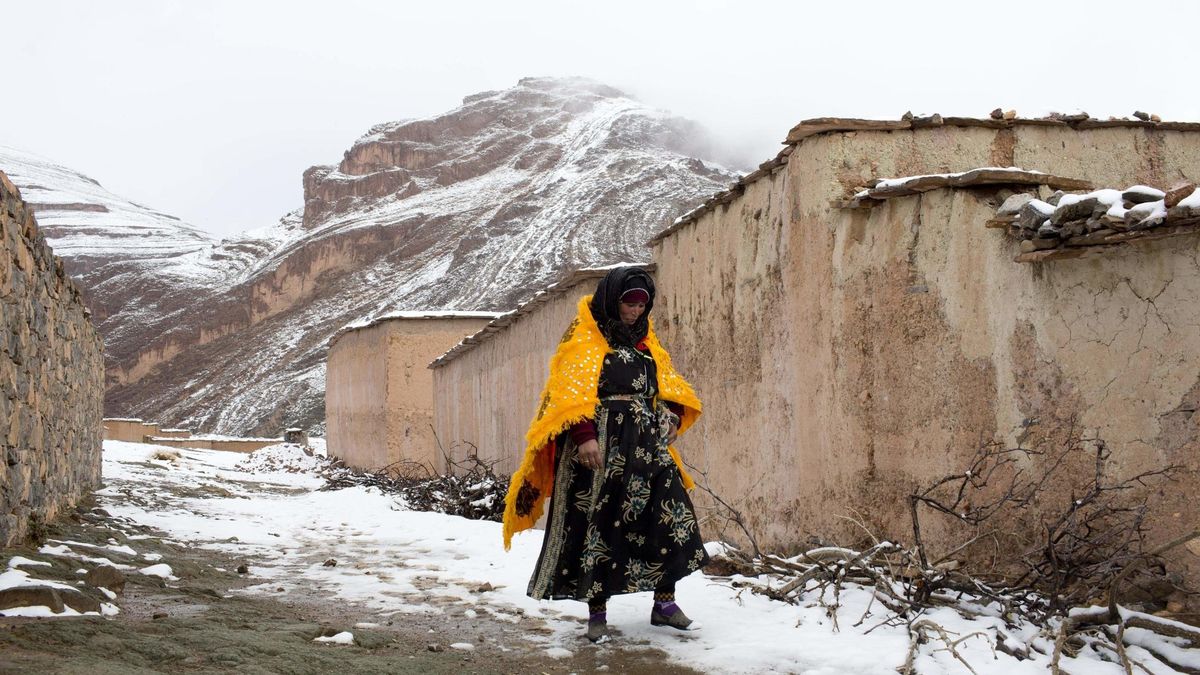 Un inédito temporal de nieve en Marruecos deja 87 pueblos aislados y miles de asistidos