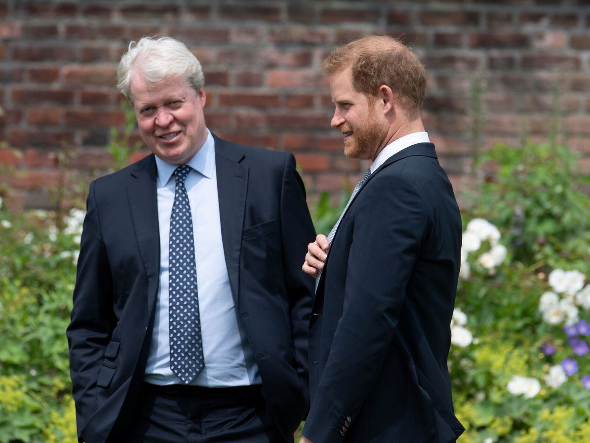 Foto: Charles Spencer junto al príncipe Harry. (Reuters/Pool/Dominic Lipinski)