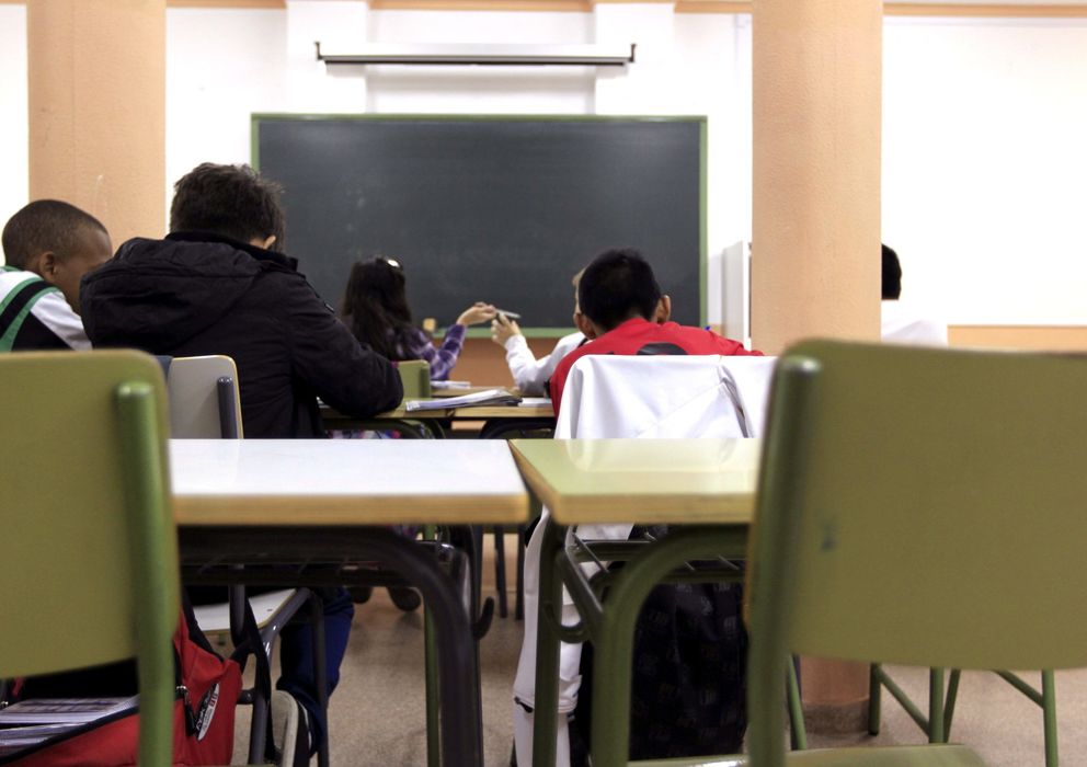 Foto: Vista de una de las aulas del Instituto de Educación Secundaria (IES) Iturralde de Madrid. (EFE)