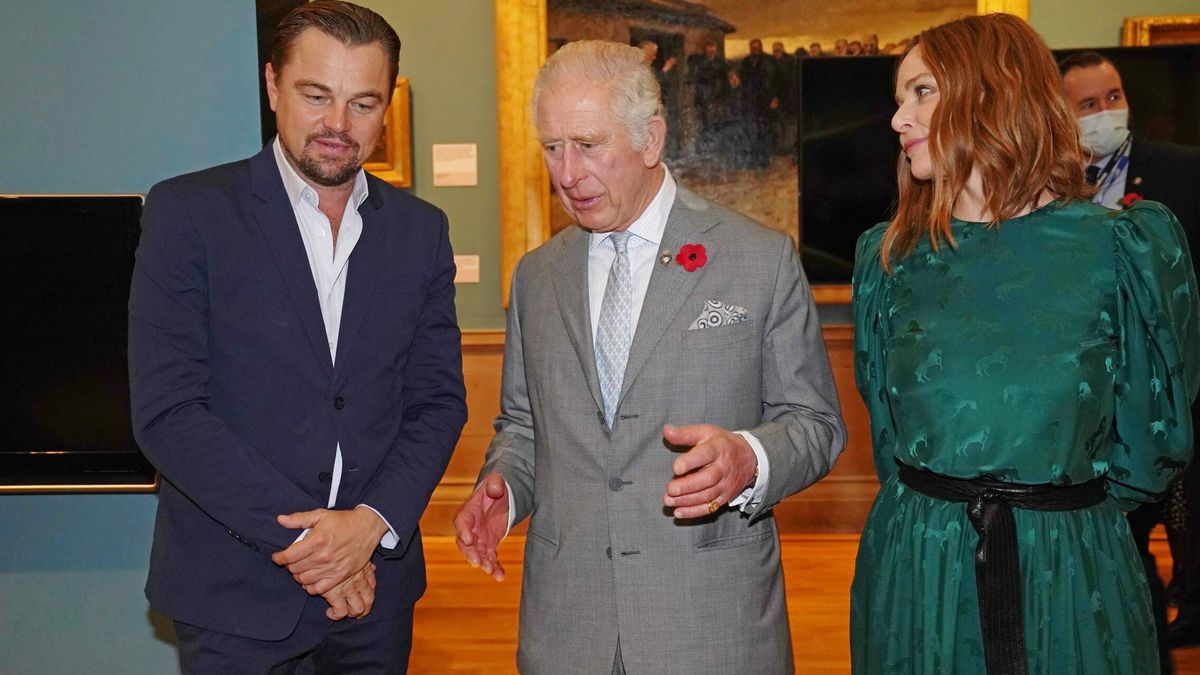 Así han cambiado el príncipe Carlos y Leo DiCaprio desde su primer encuentro en 1998