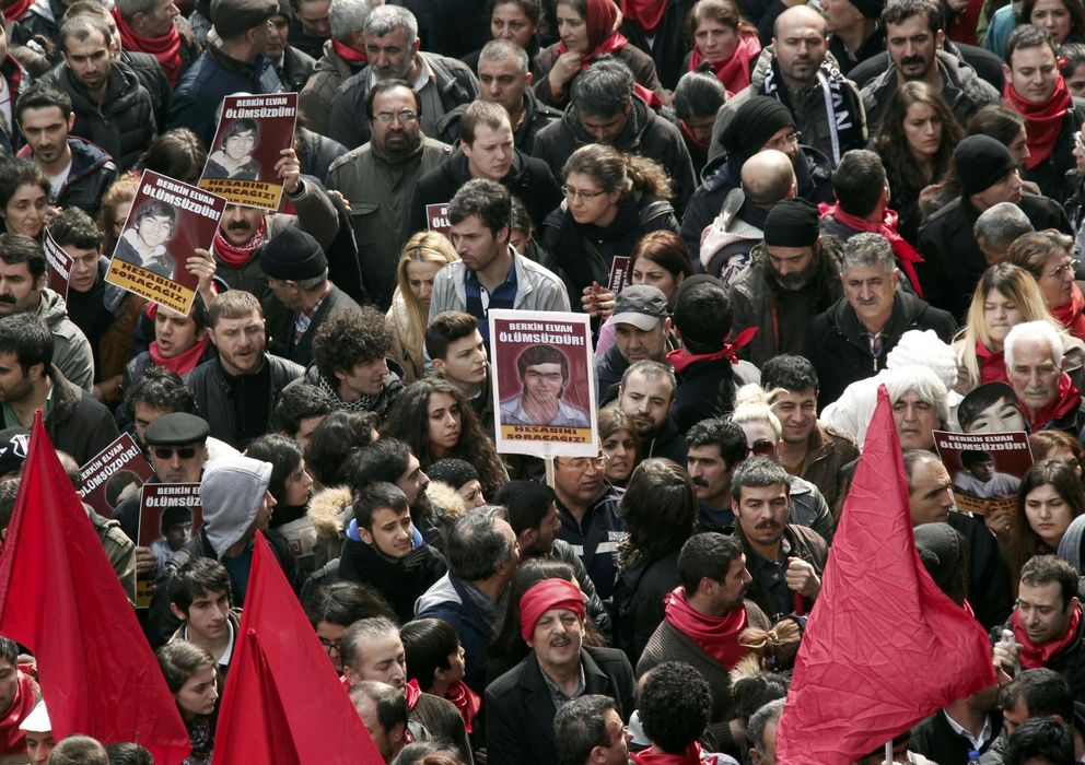 Foto: Manifestación en Estambul tras el fallecimiento de Berkin Elvan