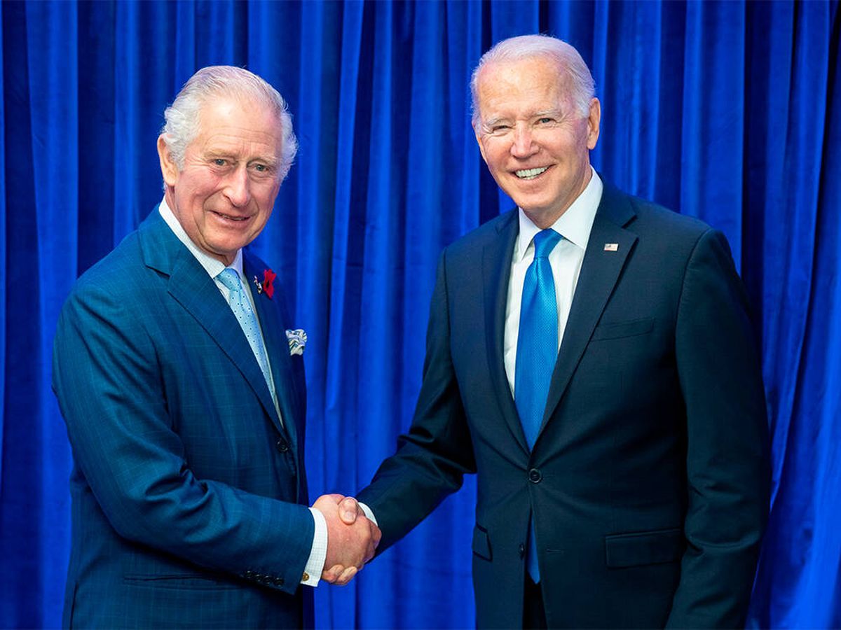 Foto: Por qué el presidente Biden no asistirá a la coronación de Carlos III (Adam Schultz)