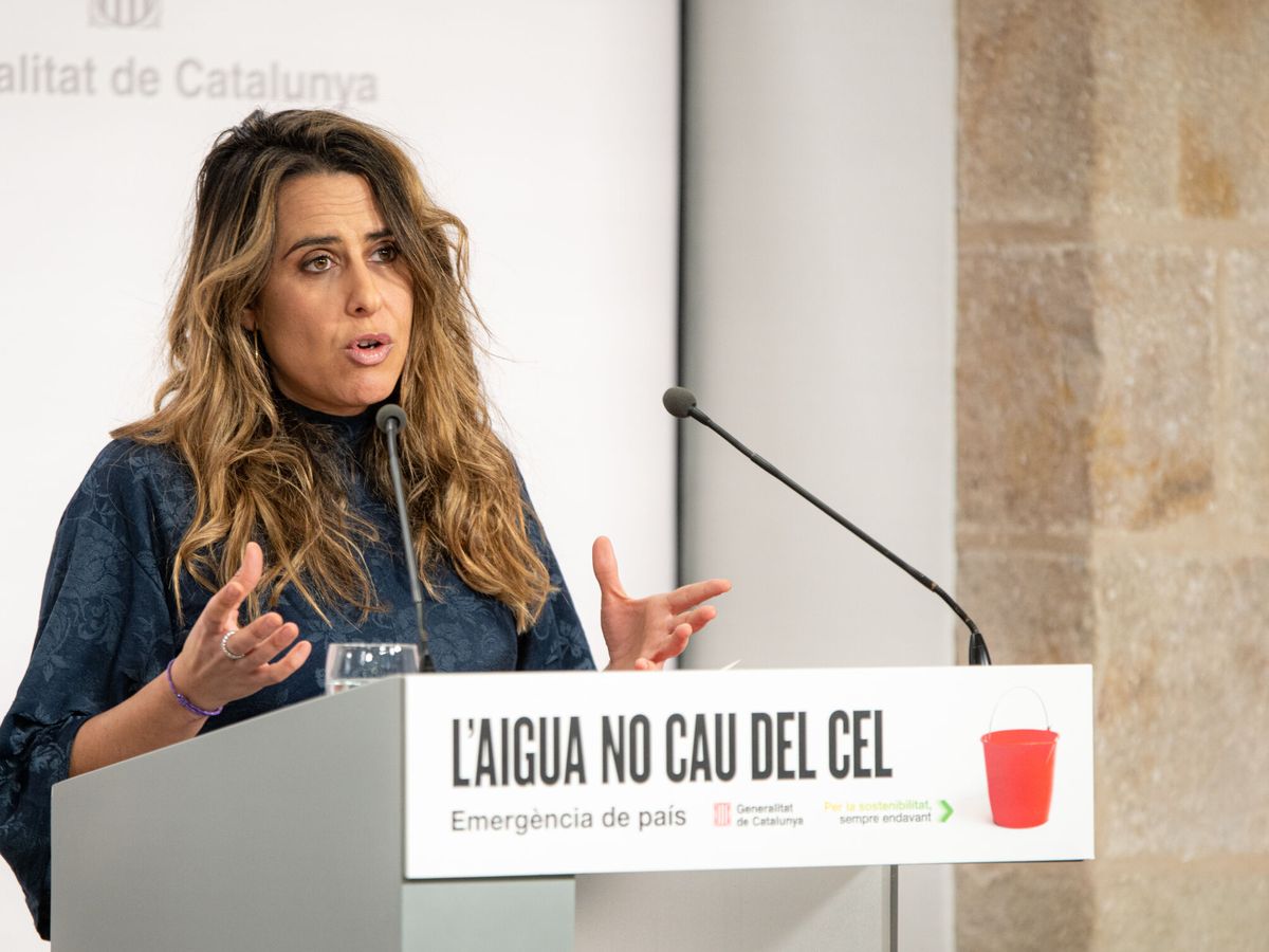 Foto: La portavoz de la Generalitat, Patricia Plaja, durante la rueda de prensa de Govern. (Europa Press/Lorena Sopêna)