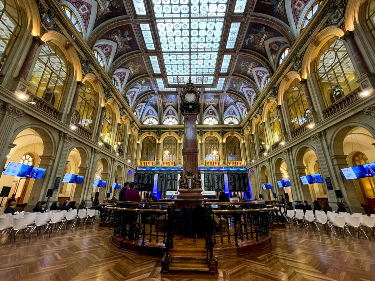Foto: Interior del Palacio de la Bolsa de Madrid. (EFE/ Ana Bornay)