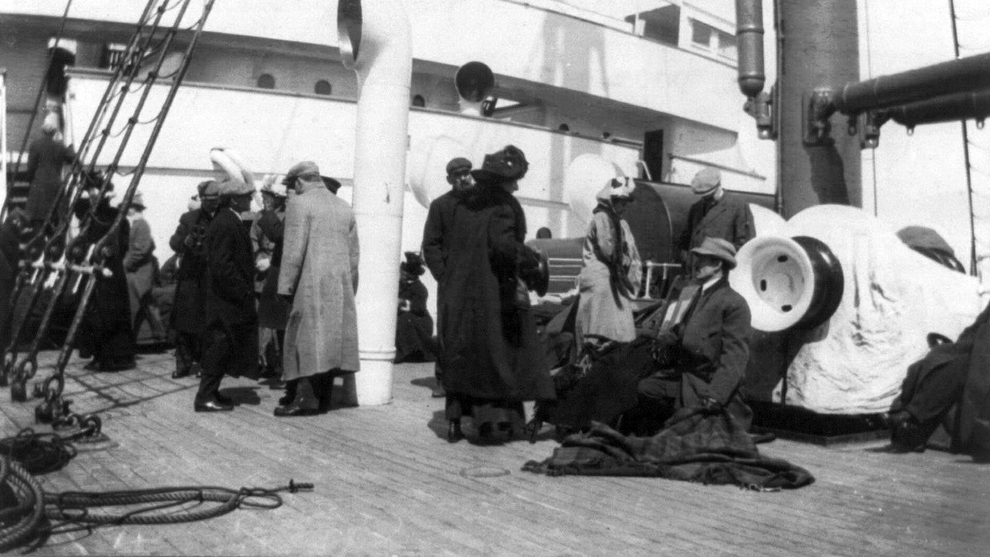 Los supervivientes del Titanic a bordo del Carpanthia. (Cordon Press)