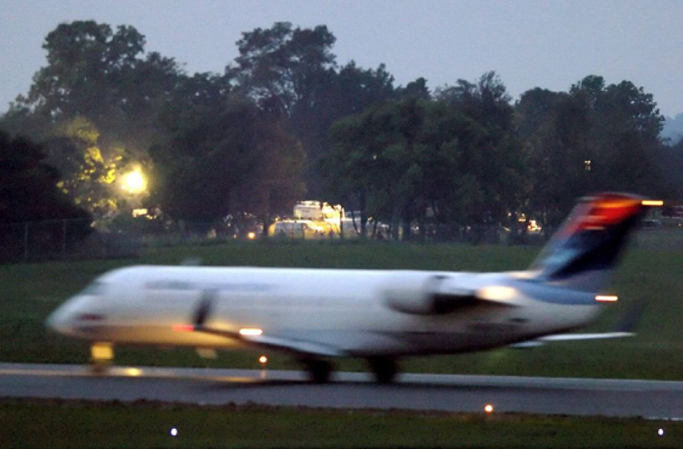 Foto: El avión que se estrelló en EEUU despegó de la pista equivocada
