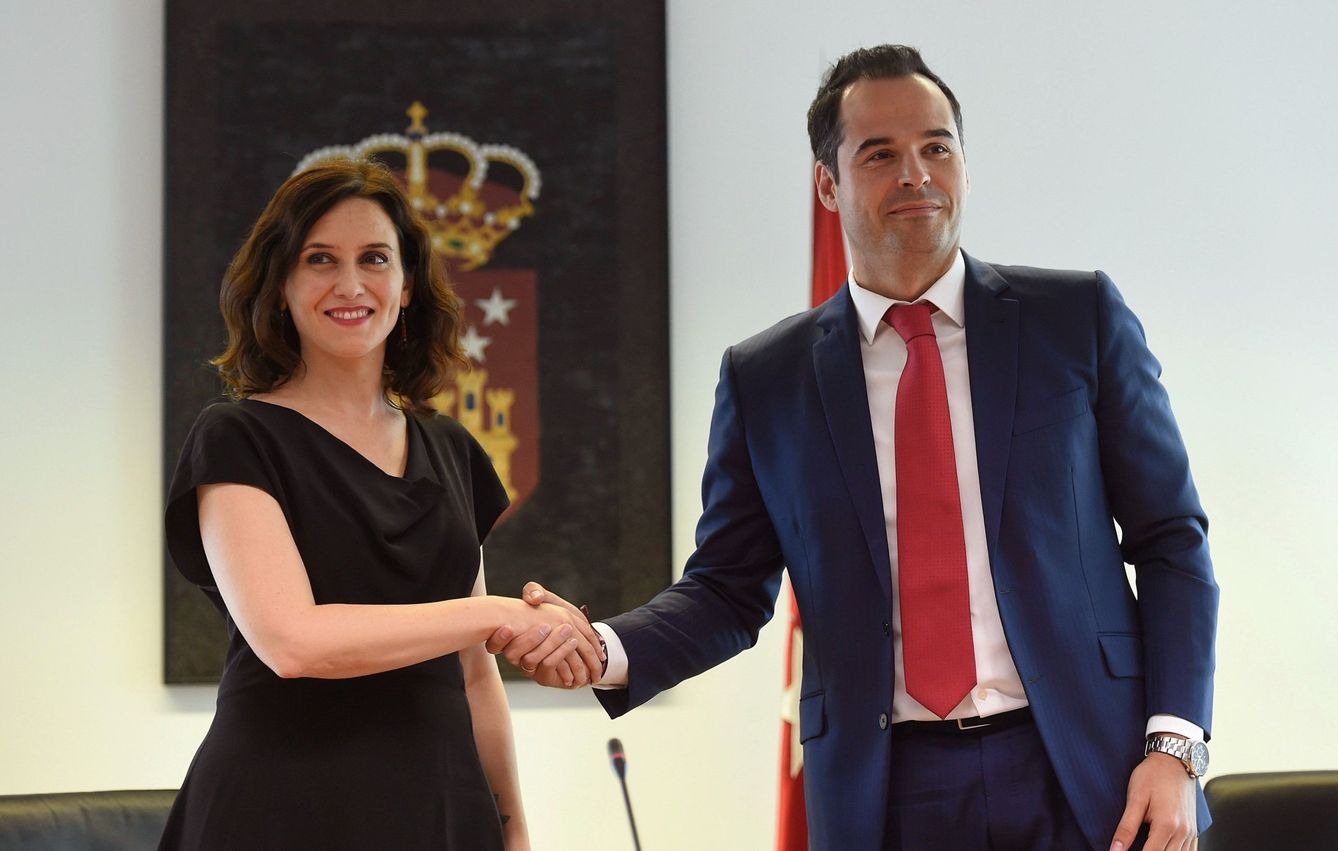 La candidata del PP a la Comunidad de Madrid, Isabel Díaz Ayuso, y el de Ciudadanos, Ignacio Aguado. (EFE)