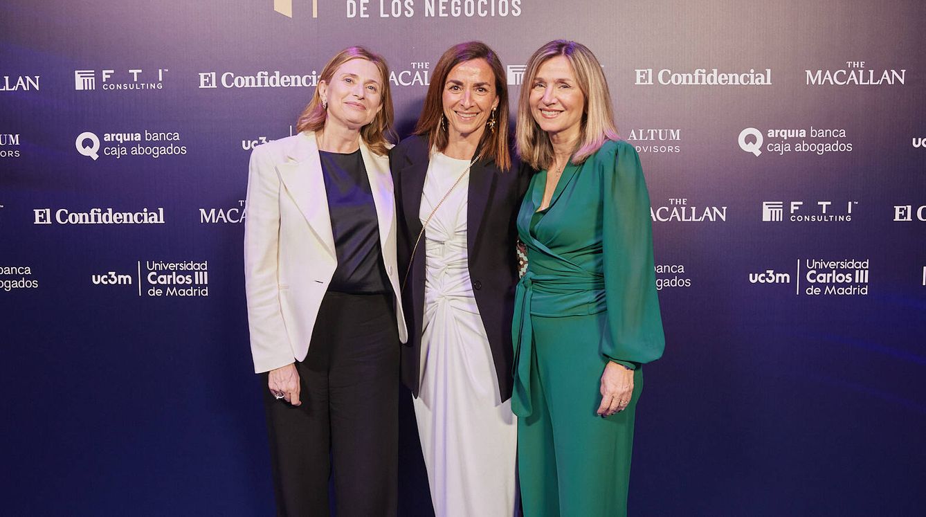 Elena Otero-Novas (Vodafone), Eva Argilés (Applus) y Eugenia Navarro Segura (Lois Counsel).