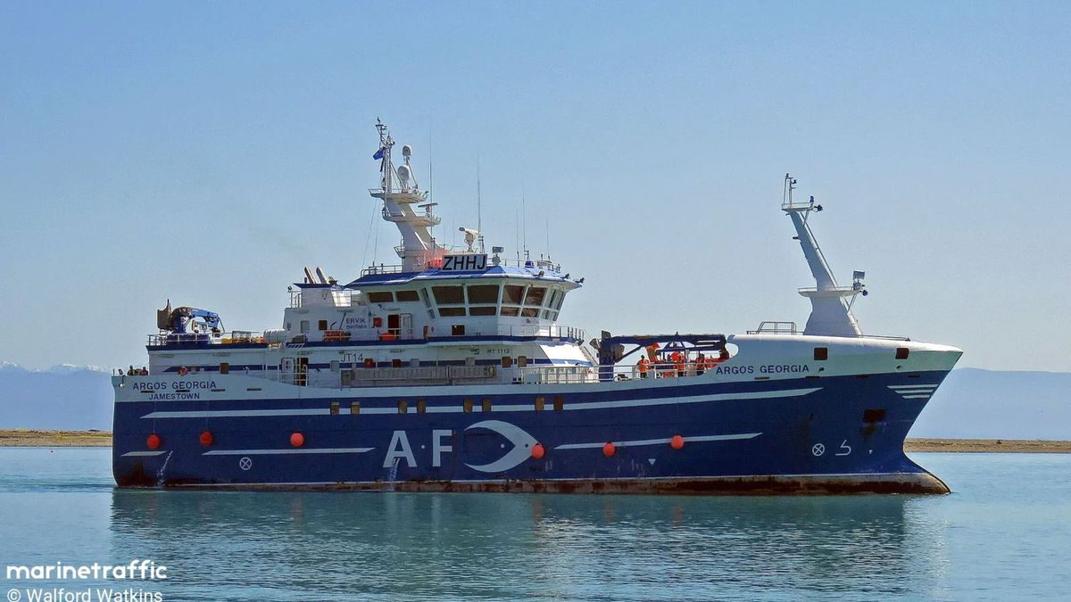 Suspenden el rescate de los marineros españoles supervivientes del naufragio de un pesquero en Malvinas
