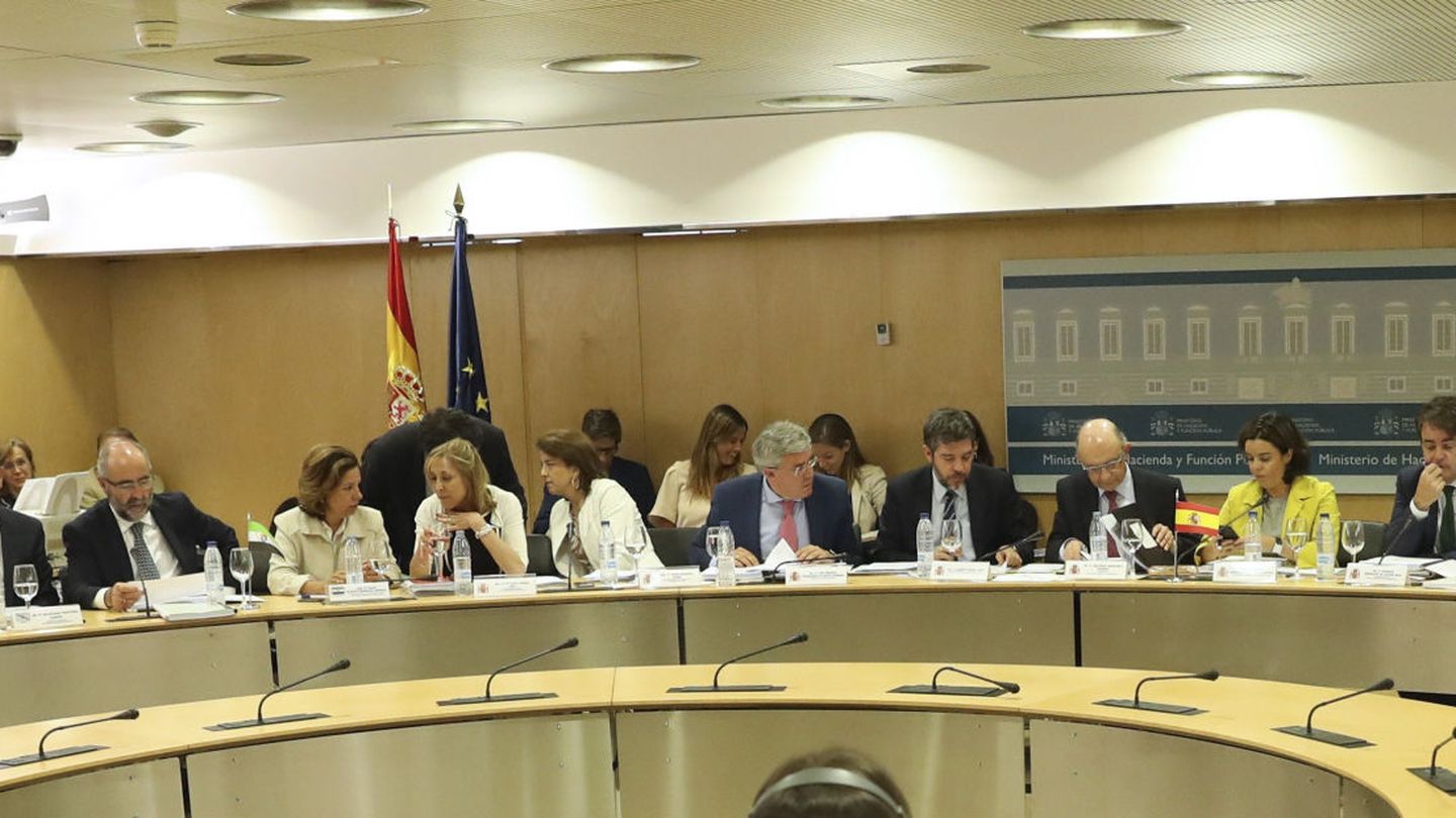 Vista general de una reunión que celebra el Consejo de Política Fiscal y Financiera. (EFE)